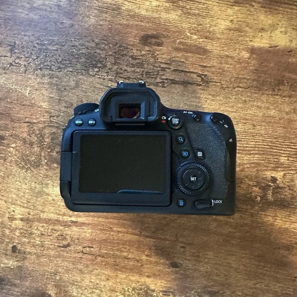 Canon 6D Mark ii